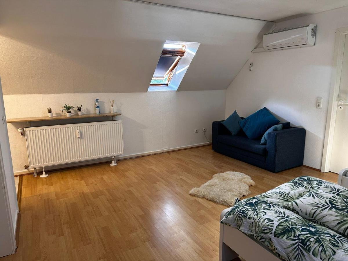 A&V Apartments Gemuetliche Rheinblick Wohnung Apt Daisy Duisburg Buitenkant foto